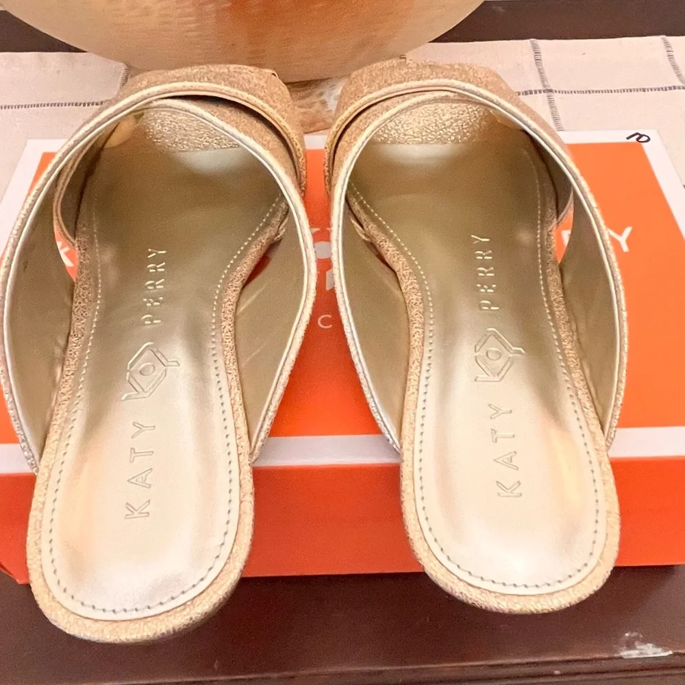 Katy Perry Collection Gold Metallic Slides Size 7.5 Stunning Summer Sandal NIB